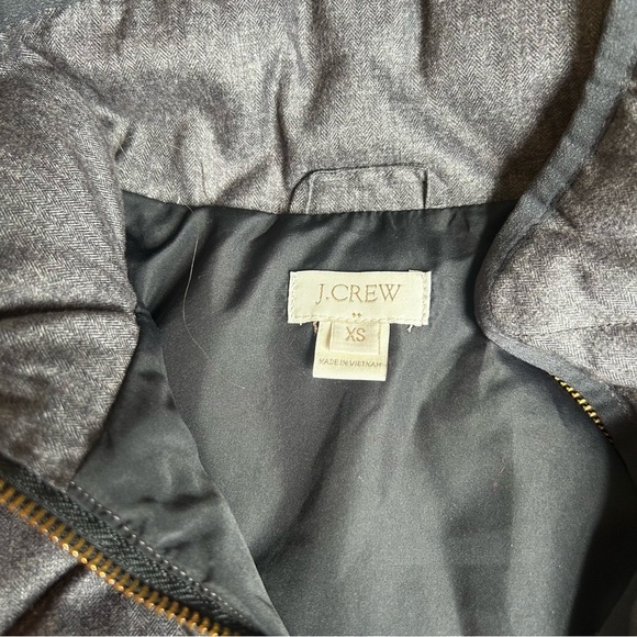 J. CREW Quilted Down Puffer Vest Women's XS Gray Full Zip Pockets Lined - Picture 3 of 7